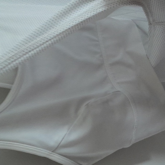 Lululemon Tank Top Size Small - Picture 4 of 6